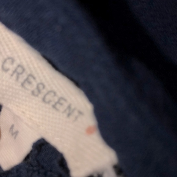 CRESCENT by Stitchfix size medium navy blue top - Picture 3 of 5